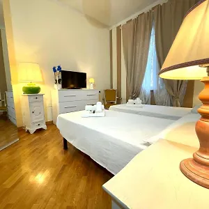  Apartment Lovely Free Parking Italy